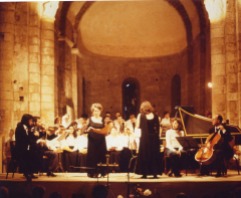 1978 Chorale « A Cœur Joie » Direction : Lysiane Serpeaud ; Soliste : Josette Leculeur